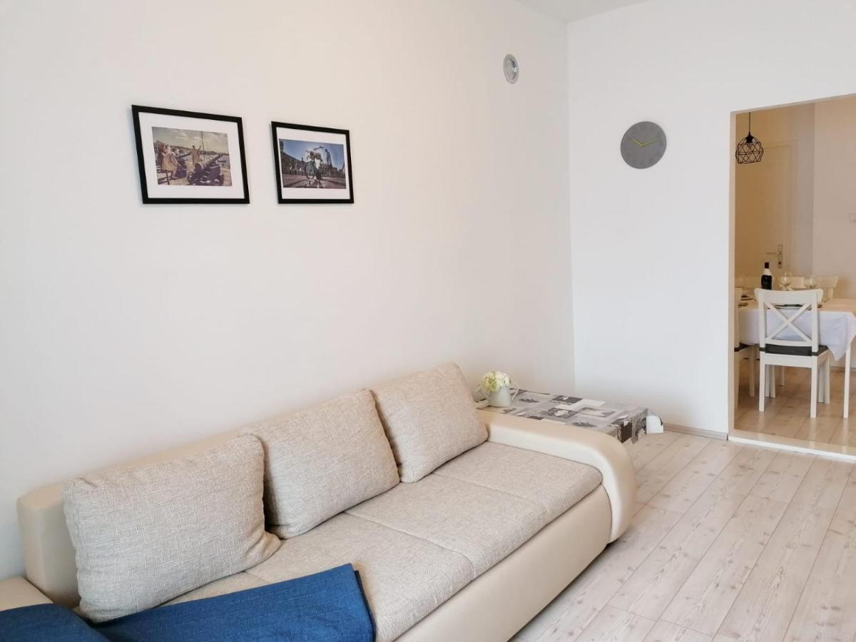 Apartments Valiza セニ エクステリア 写真